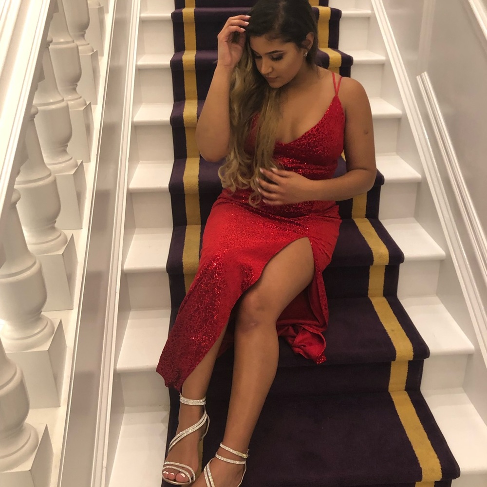 Red prom dress